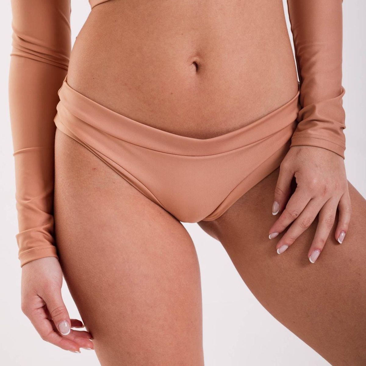 DAIKIRI BIKINIS - Daikiri Bottom de Bikini Mujer Cafe Liso Culote Extra Comfort Protección UV 50+
