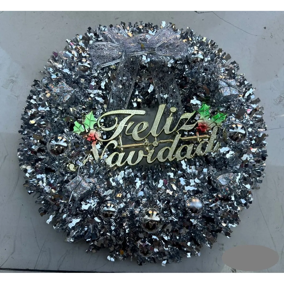 GENERICO - CORONAS O GUIRNALDAS NAVIDEÑAS 40CM PLATEADO WYN