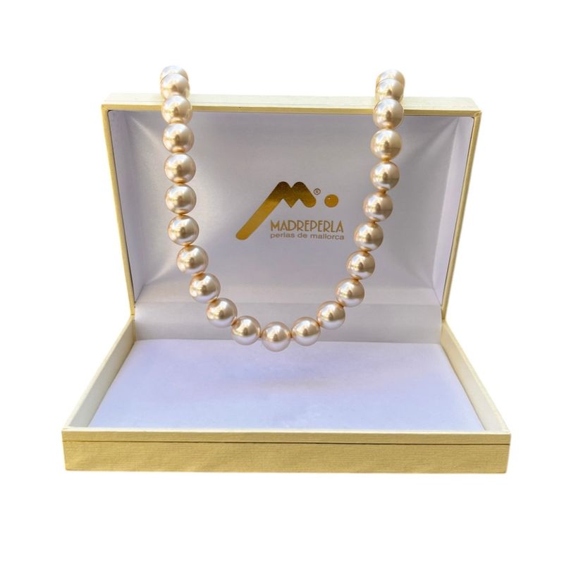 MALLORCA - Collar de Perlas 60cm 12mm de Mallorca Enchapado en Oro