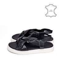 Sandalia pasy cuero negro