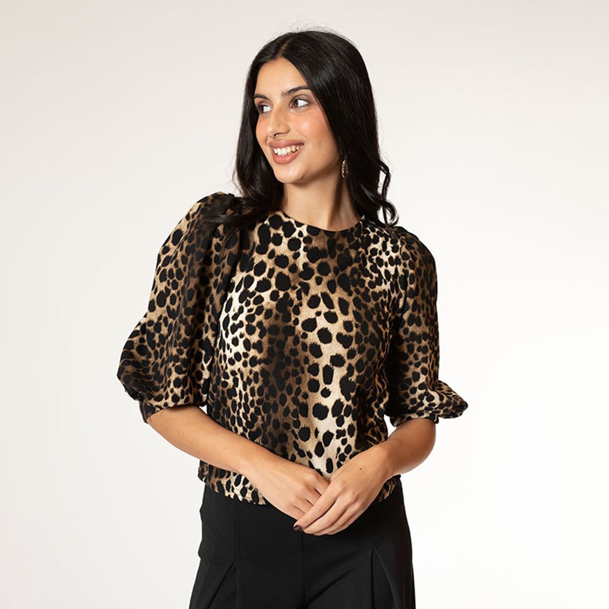 NATALIA SEGUEL - Polera Abril Manga Corta Animal Print Natalia Seguel