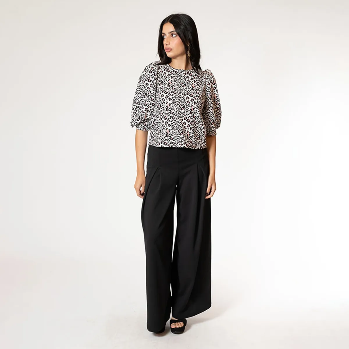 NATALIA SEGUEL - Polera Abril Manga Corta Animal Print Rosa Natalia Seguel