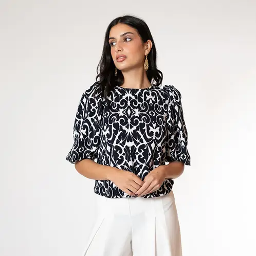 NATALIA SEGUEL - Polera Abril Manga Corta Tribal
