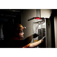 MILWAUKEE - LUZ USB REDLITHIUM CON IMAN