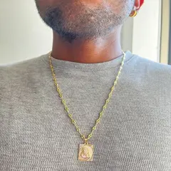 GENERICO - Conjunto Cadena Gucci Y Dije Rostro Oro Laminado 18k