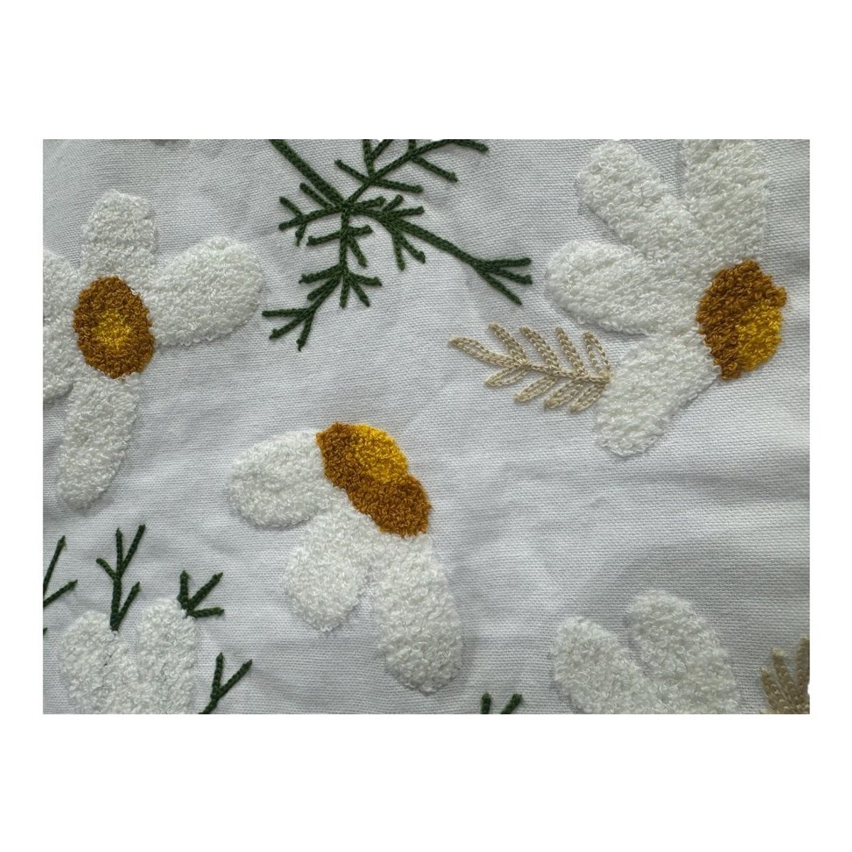 GENERICO - Camino De Mesa Bordado Medida 32x180cm Poliester Corredor