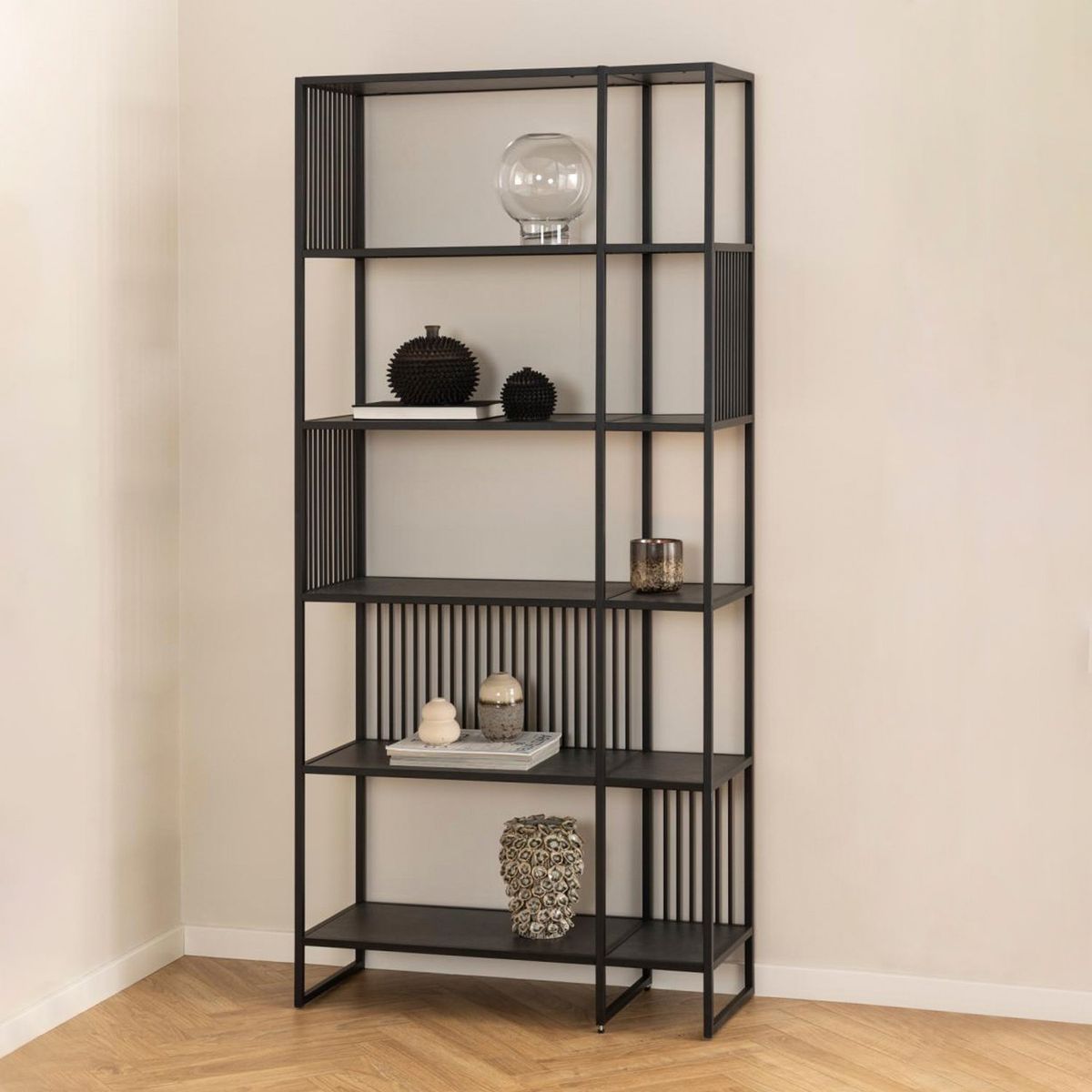 FORM DESIGN - Librero Liverpool Negro Form