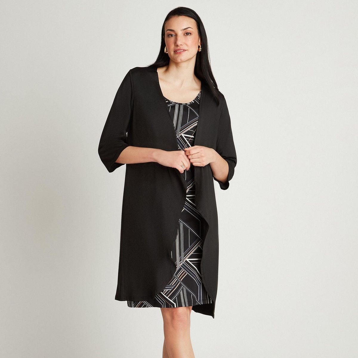 LORENZO DI PONTTI - Vestido Midi Negro Manga 3/4 Cuello Redondo Con Tapadito