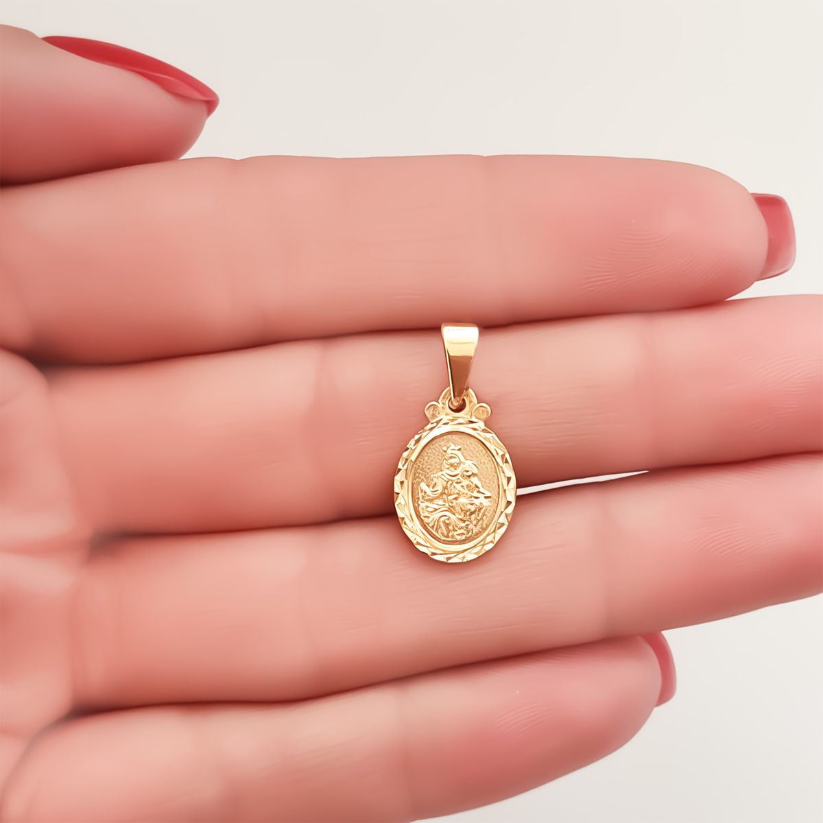 COGGIOLA - Colgante Medalla Virgen Del Carmen 11mm Ovalada Enchapado Oro 18K