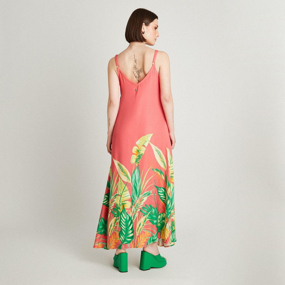 CURVI - Vestido Maxi Coral Tirantes