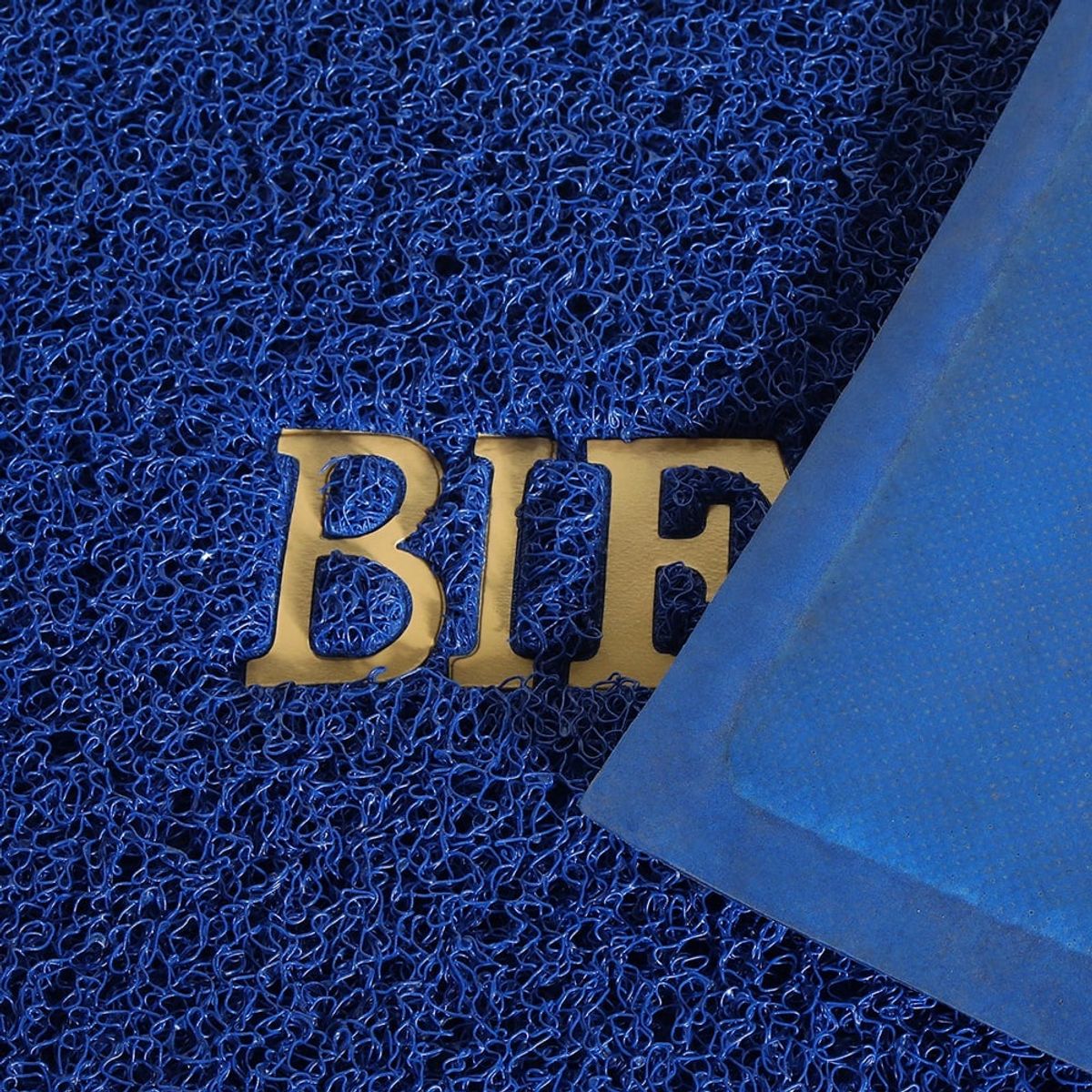 ARTHOME - LIMPIAPIES BIEVENIDO COLOR AZUL 90x60cm ARTHOME