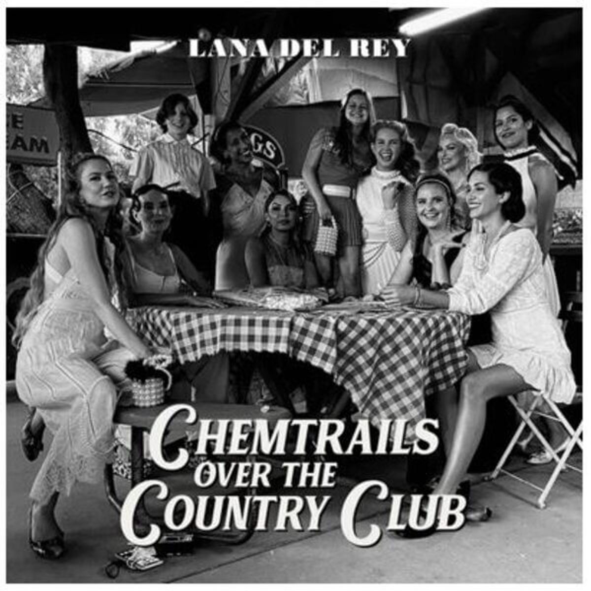 GENERICO - Lana Del Rey - Chemtrails Over The Country Club