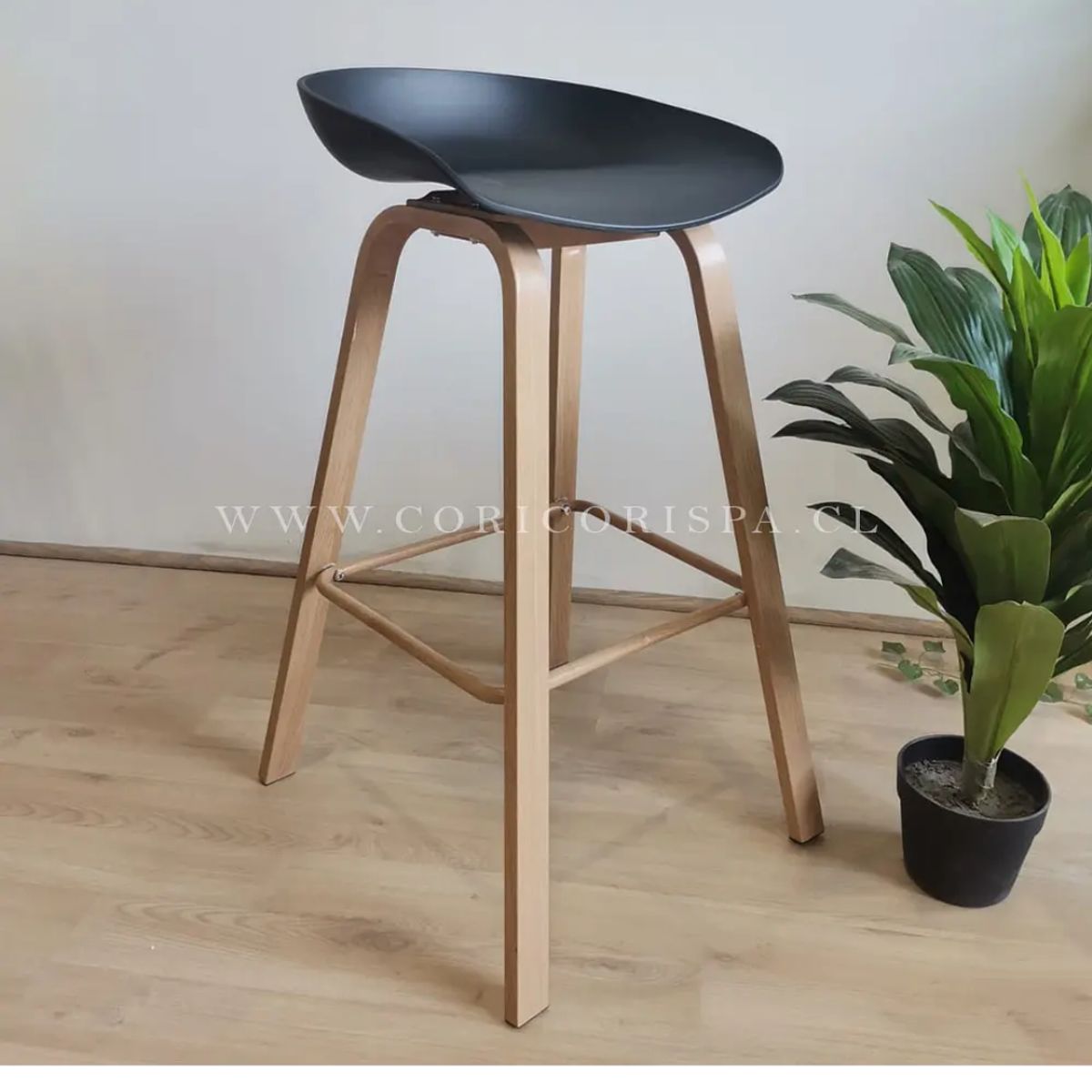 CORI CORI - Pack 2 Taburetes Nórdicos Negros.