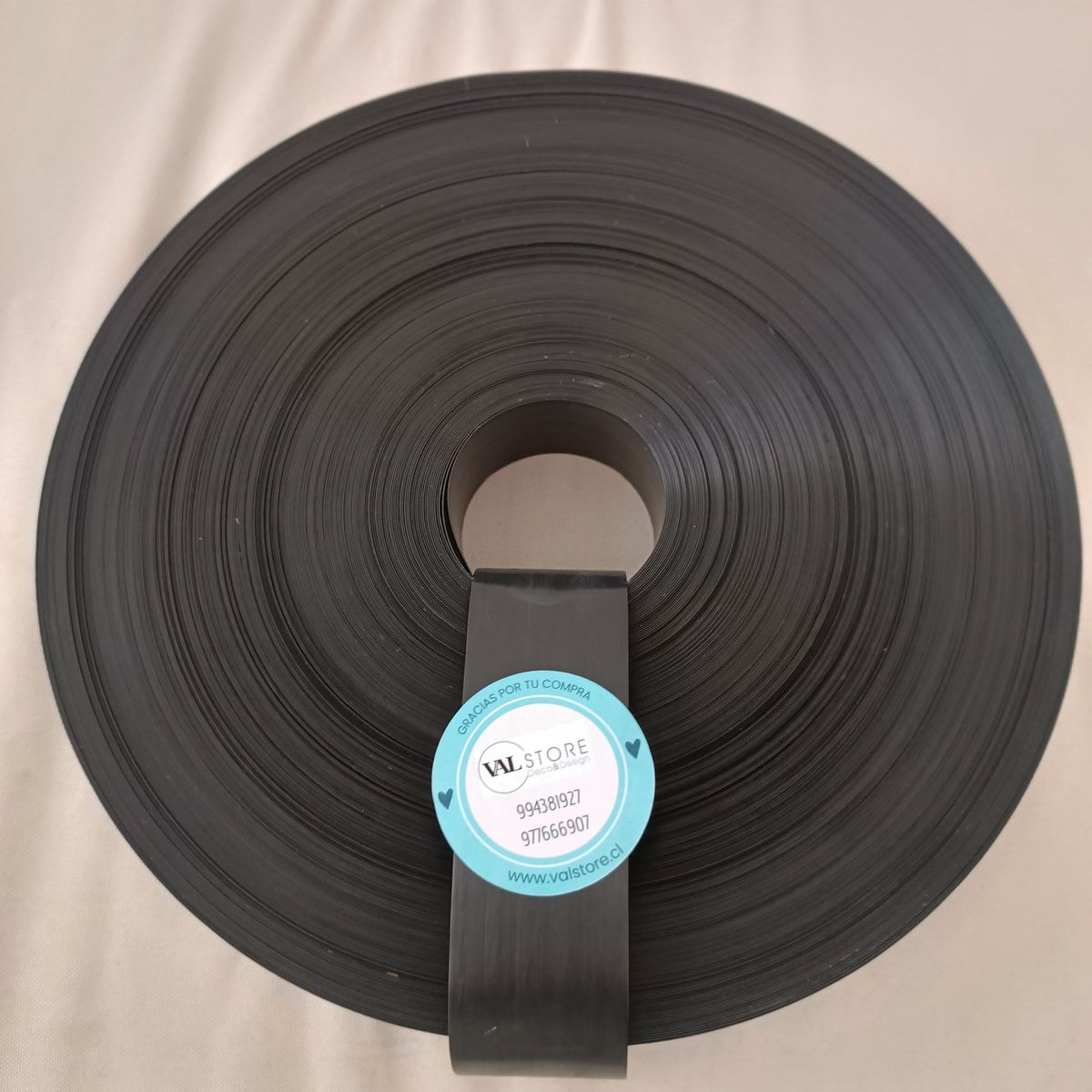VALSTORE DECO Y DESIGN - Cinta Cubre Cercos Valstore Polipropropileno Negro 6m2 Incl Broches