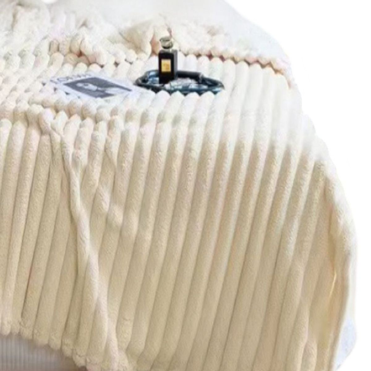 GENERICO - FRAZADA DE PLUSH Y SHERPA ELEGANTE