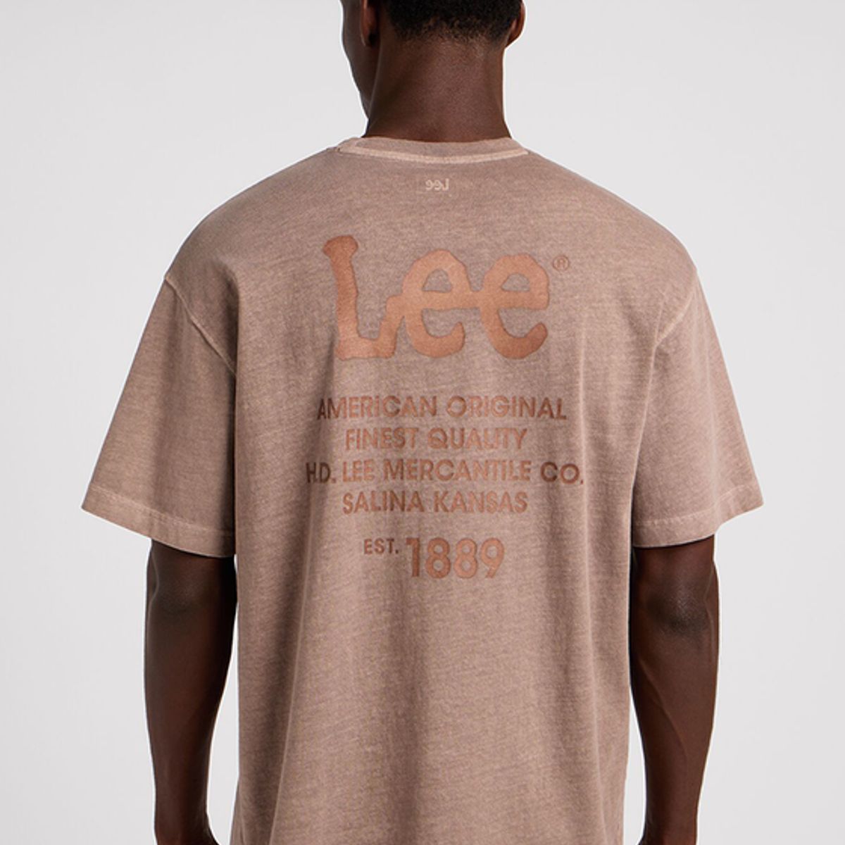 LEE - Polera Loose Fit Logo Tee Café