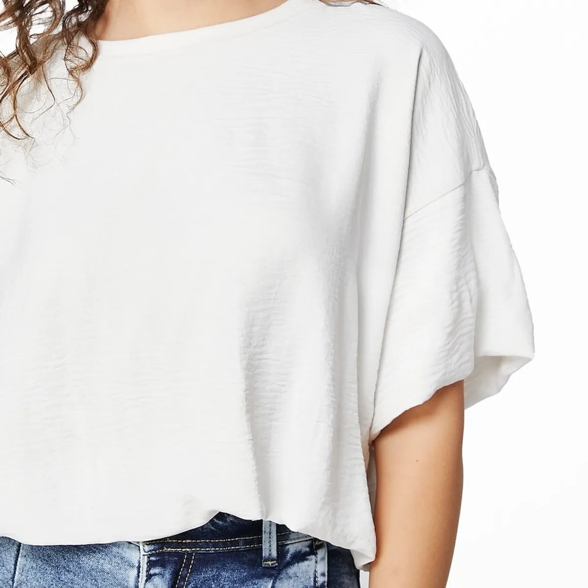 EFESIS - POLERA EBBE REGULAR OVERSIZE GLOBO - Negro