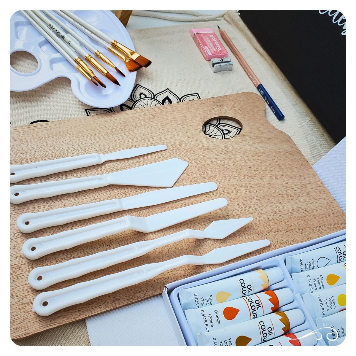 CELEBRA IDEAS - Set Arte Pinturas Acrílicas Kit arte 45 Piezas 24 Colores