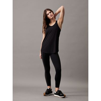 Imagen 2 del producto Polera Essentials Negro
