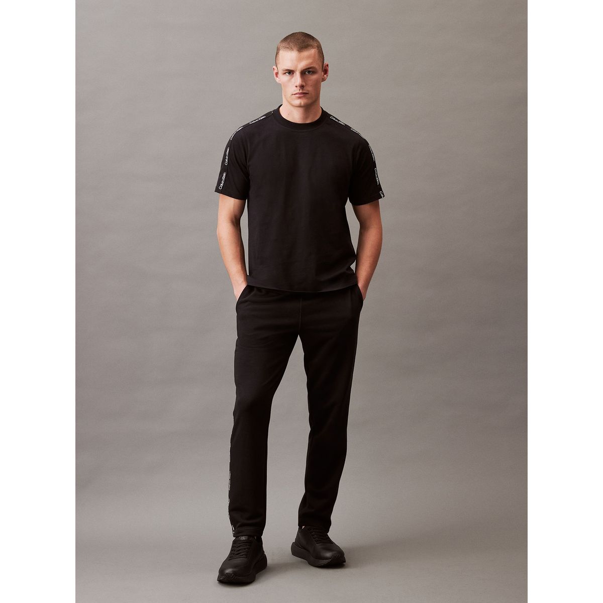 CALVIN KLEIN - Jogger French Terry Negro Calvin Klein