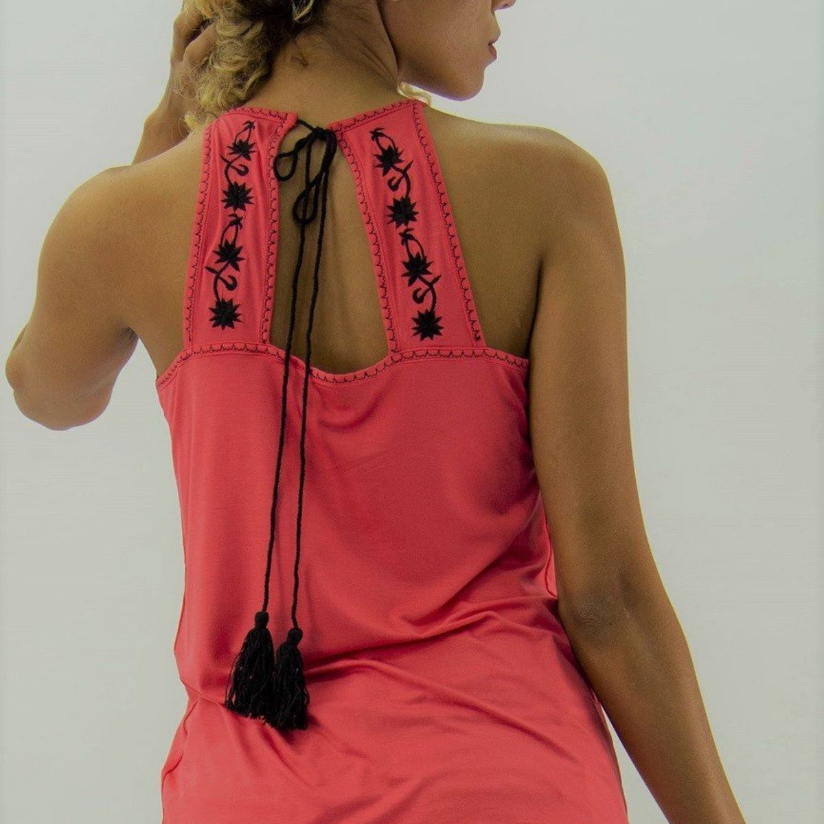 TENTATION - Polera Modal Bordado Coral Tentation