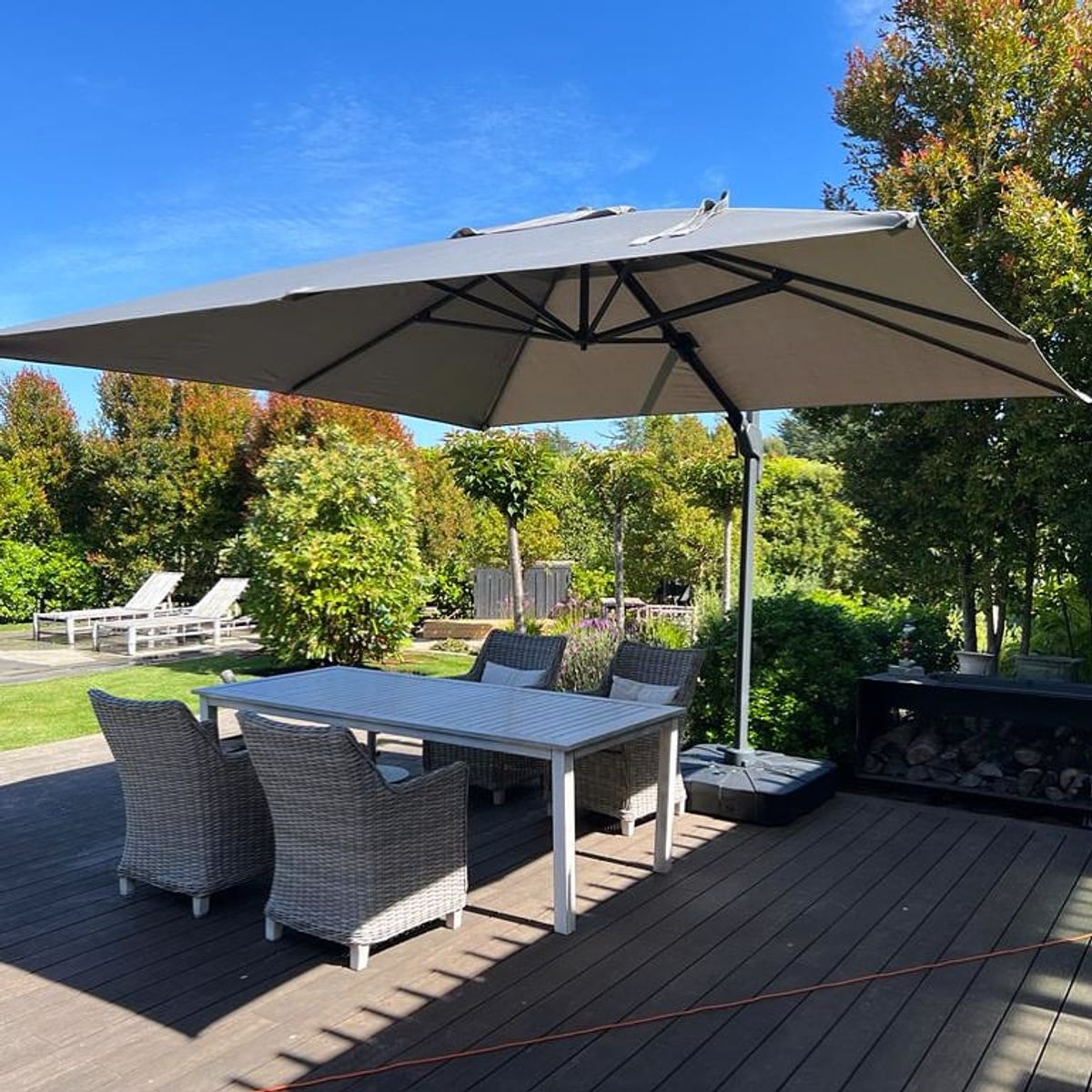 GENERICO - Quitasol Mega XXL Premium SunLife 3,5 x 3,5 Base, mástil grafito, y tela Gris