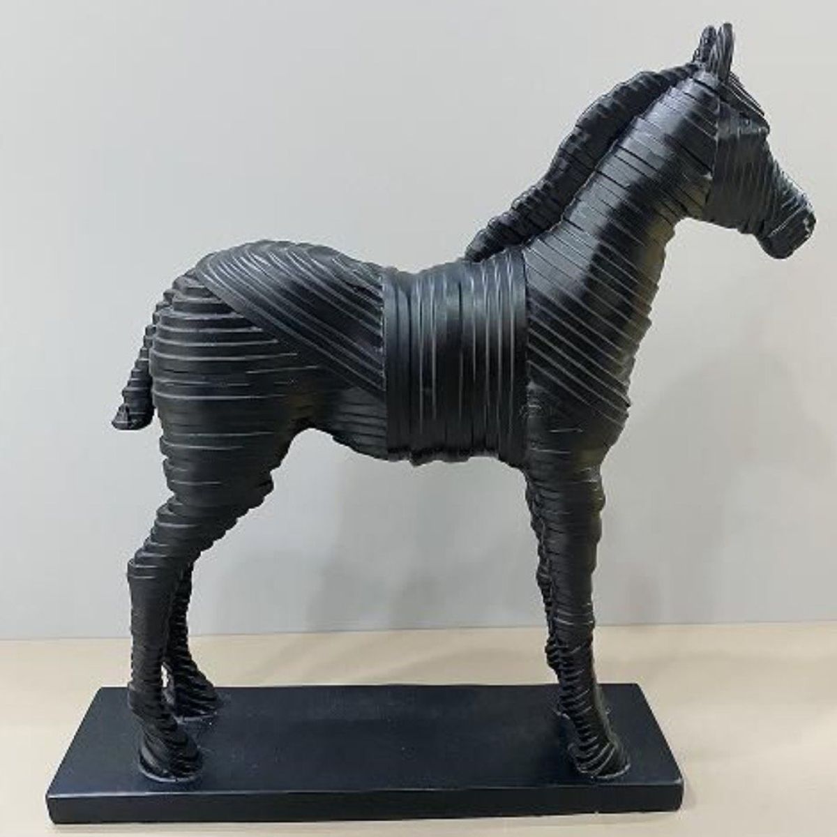 GENERICO - Adorno De Resina Caballo 27x8x30 Cm