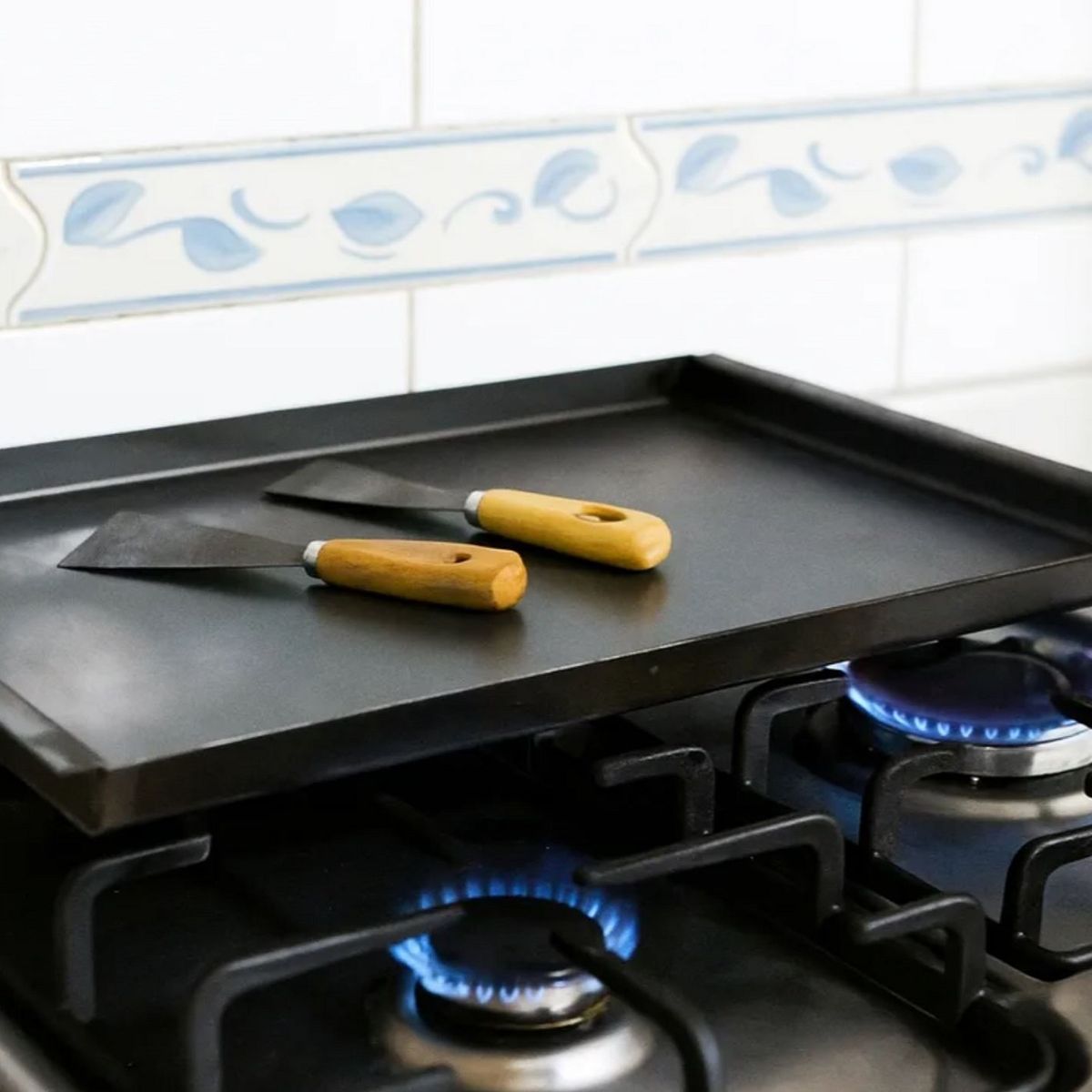 GENERICO - Plancha Churrasquera 45x29 cm Mas 2 Espatulas