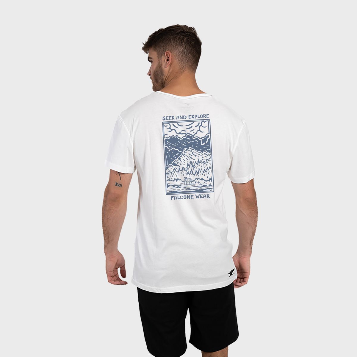 FALCONE - Polera Orgánica Seek And Explore V2 Hombre Falcone