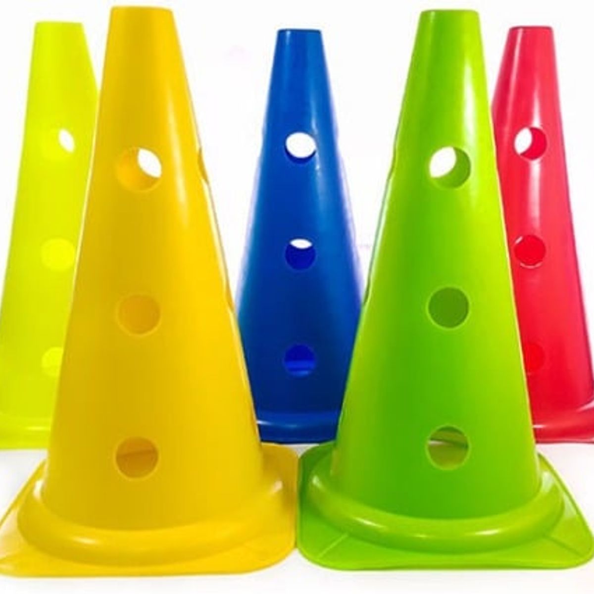 EQUUS - Cono Atletismo Equus Perforado Plástico 15 38 cm