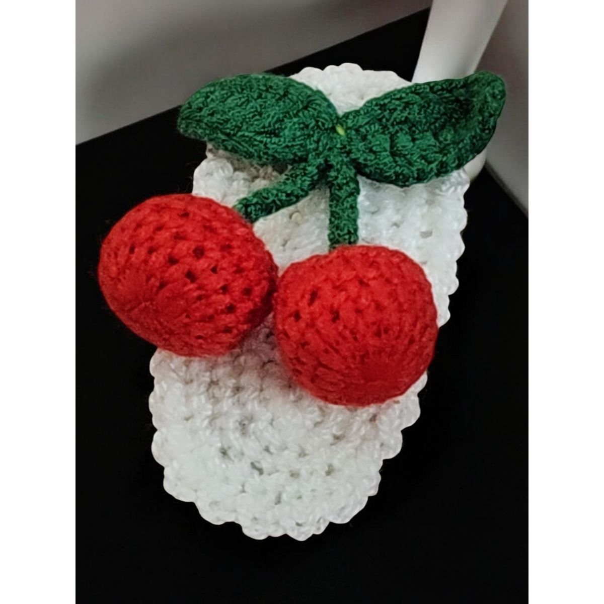 GENERICO - Traba clip a crochet  cereza dulce