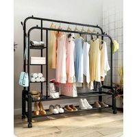 PERCHERO METALICO PARA ROPA COLOR NEGRO DOBLE BARRA CON ZAPATERA GSOL