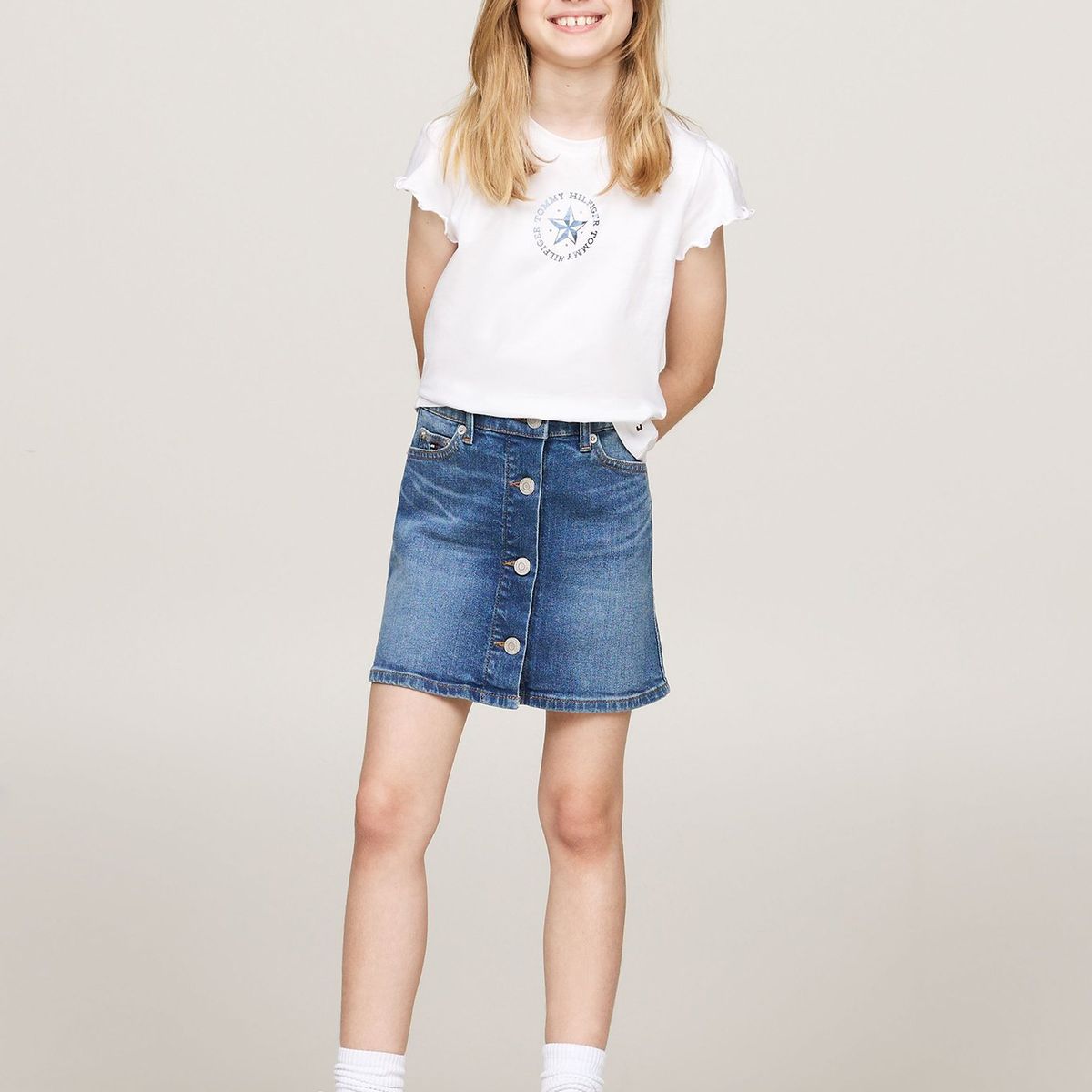 TOMMY HILFIGER - Polera De Niña Con Logo Metálico Blanco Tommy Hilfiger