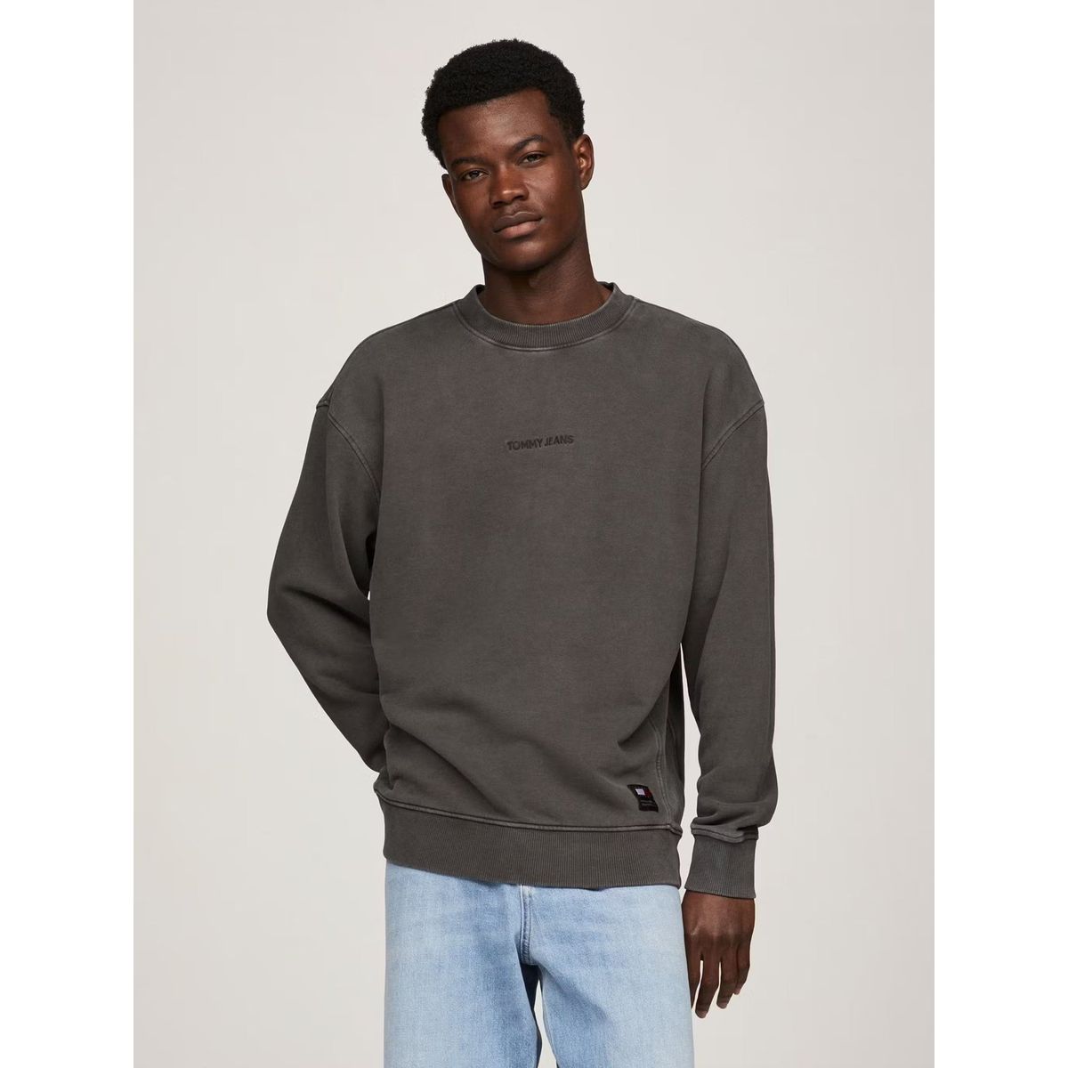 TOMMY HILFIGER - Polerón Classics Con Cuello Redondo Negro Tommy Jeans