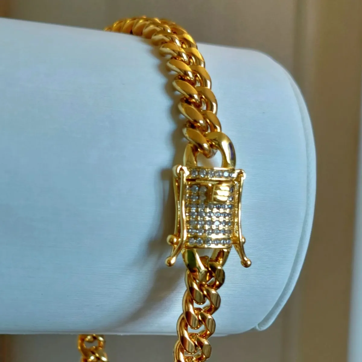 GENERICO - Pulsera ORO LAMINADO 18K Tejido CUBANA BROCHE CAJÓN Con brillantes