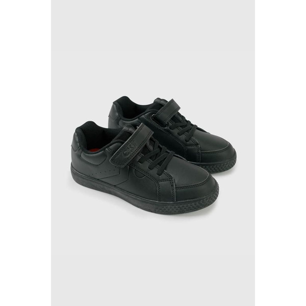 COLLOKY - Zapatilla Escolar Unisex Negra con Velcro