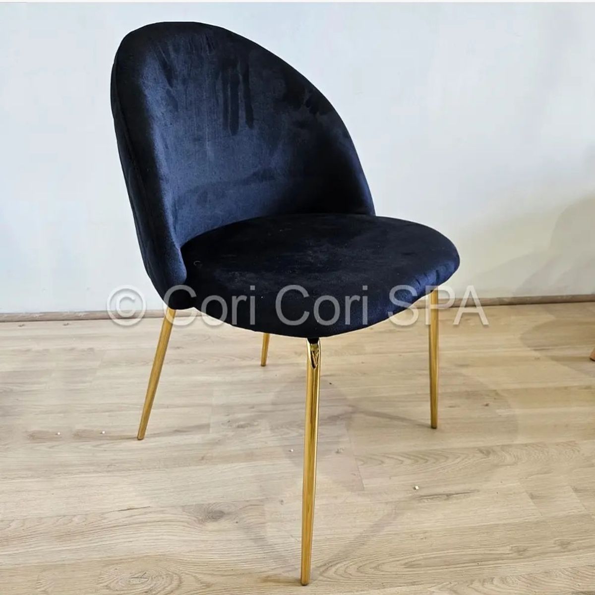 CORI CORI - Juego de Comedor Dubai Gold 120cm + 4 Sillas Bread Gold Negras