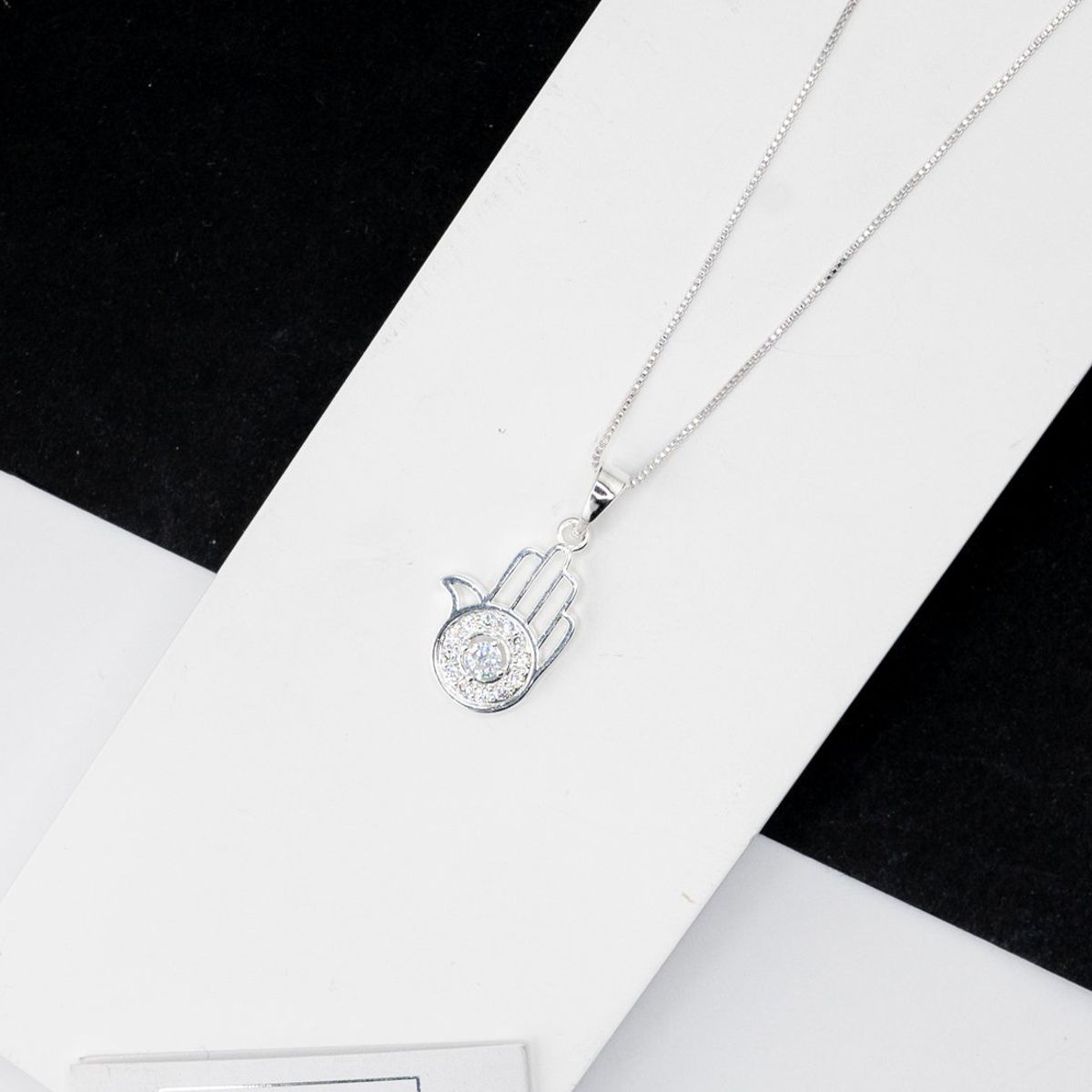 JOYAS MONTERO - Collar Fatima Silver Baño de Oro Blanco