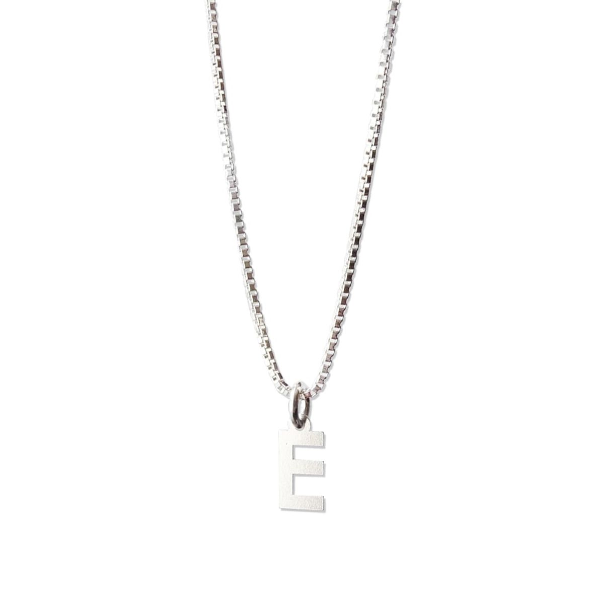 MABELITA - Cadena de Plata Mujer con Inicial E