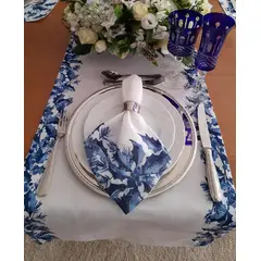 MI DECO HOME CADA DETALLE IMPORTA - CAMINO DE MESA NAVIDAD GENERO AZUL 145X45CM