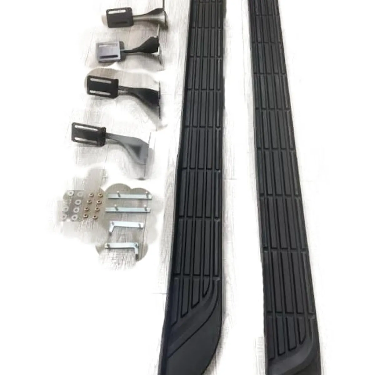 VOLKSWAGEN - Pisaderas Aluminio Volkswagen Amarok 2010-2020