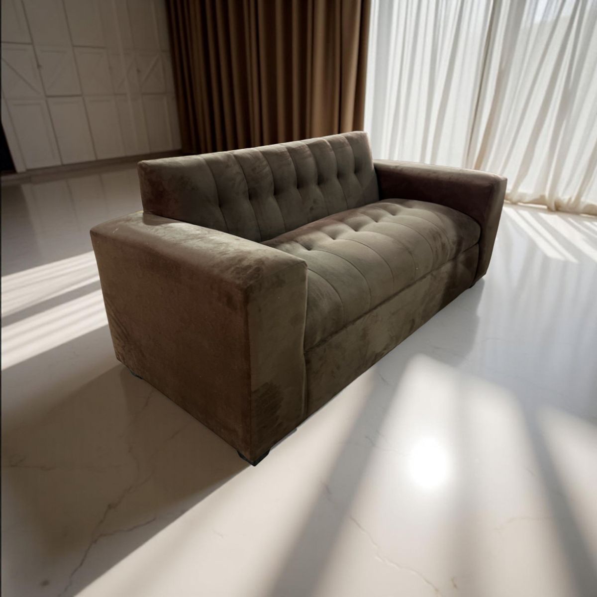 MUEBLES NEW - SOFA DOS CUERPOS CHOCOLATE FELPA.