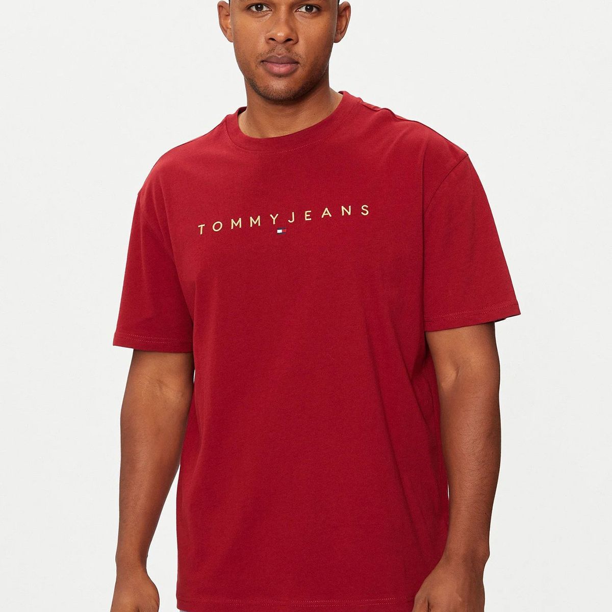 TOMMY HILFIGER - Polera Regular Fit Con Logo Bordado Rojo Tommy Jeans