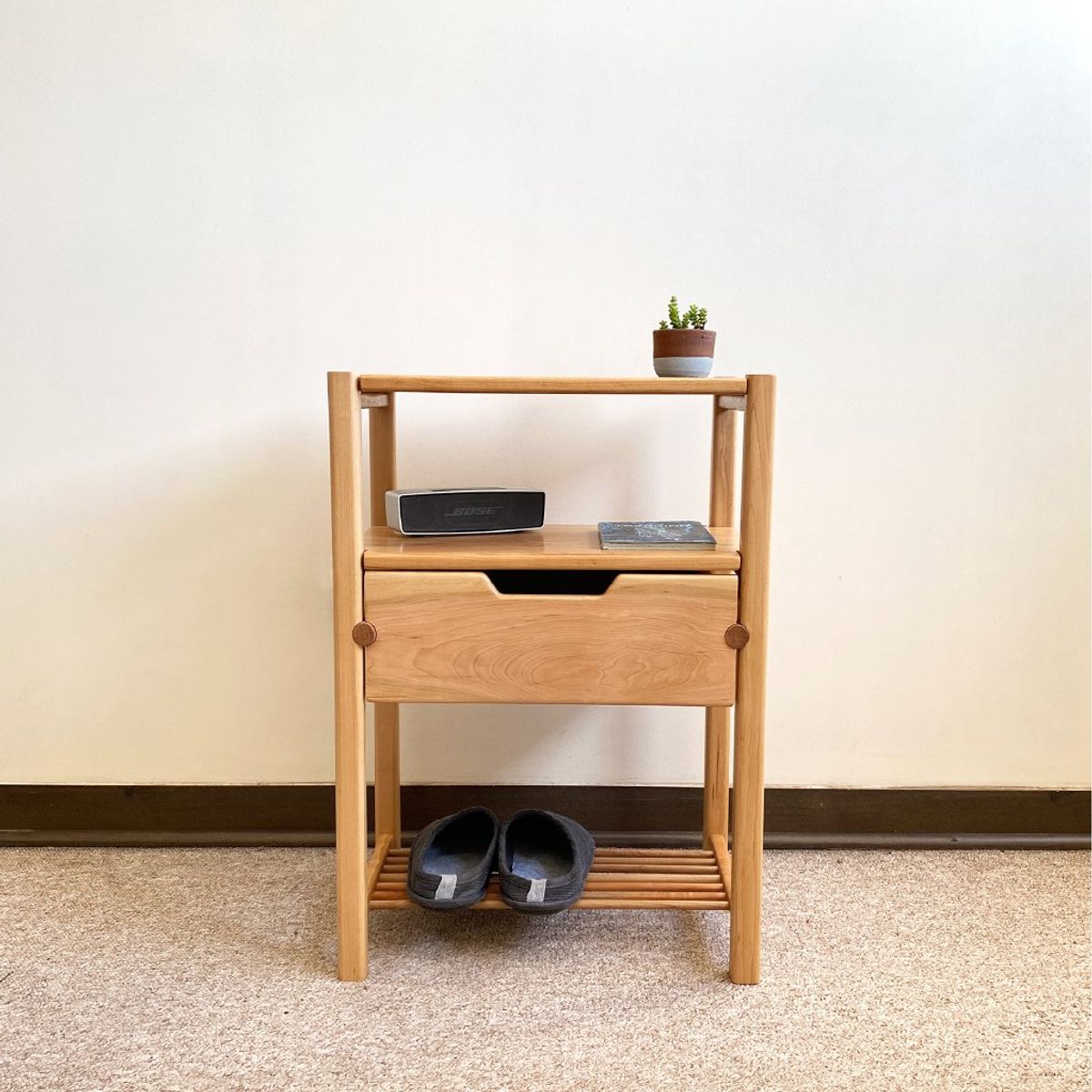 LANENA TALLER - Velador de Madera Lenga