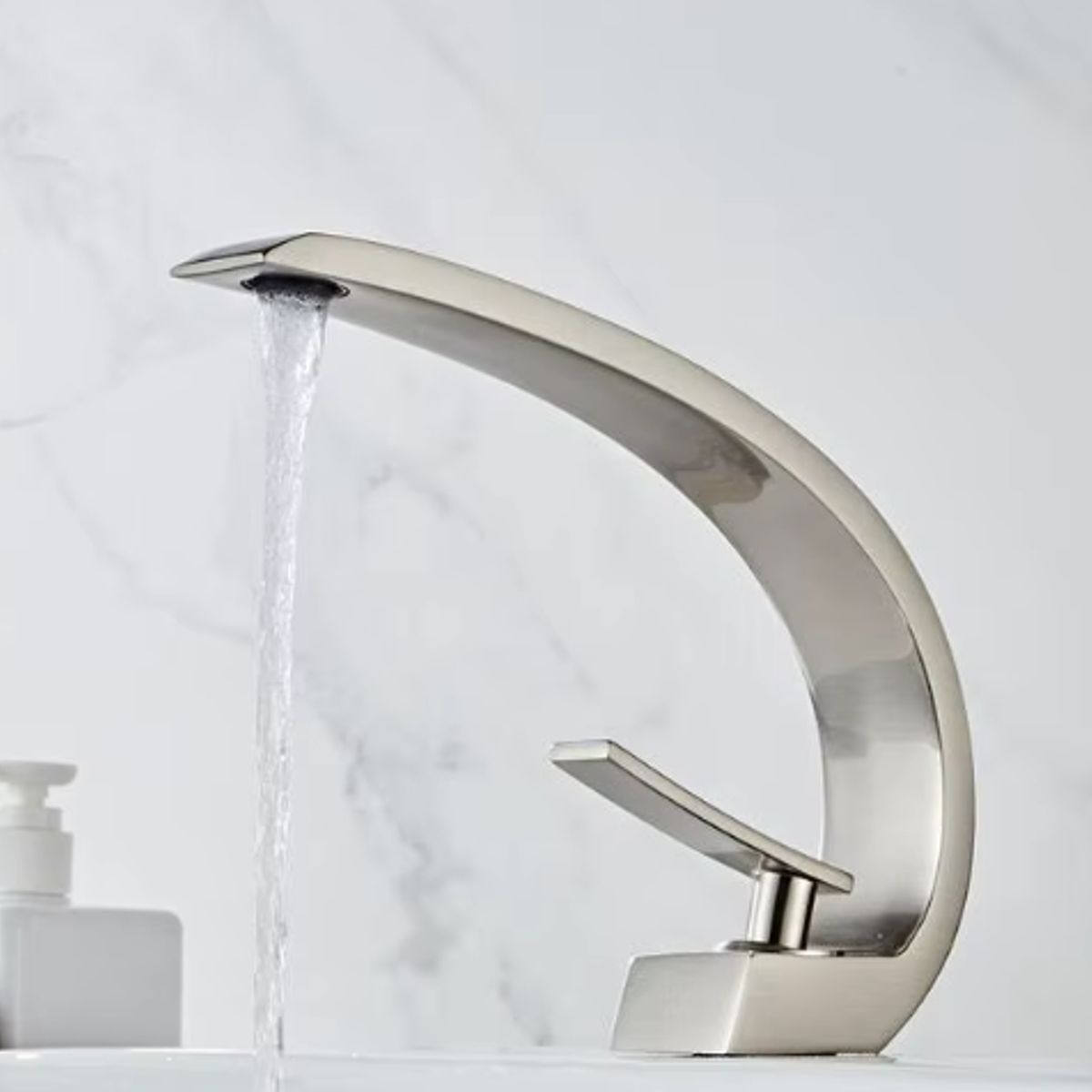 GENERICO - Grifo de baño