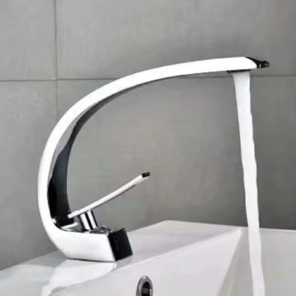 GENERICO - Grifo de baño