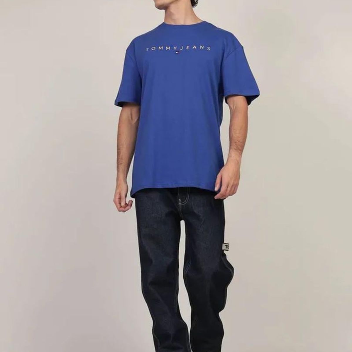 TOMMY HILFIGER - Polera Regular Fit Con Logo Bordado Azul Tommy Jeans