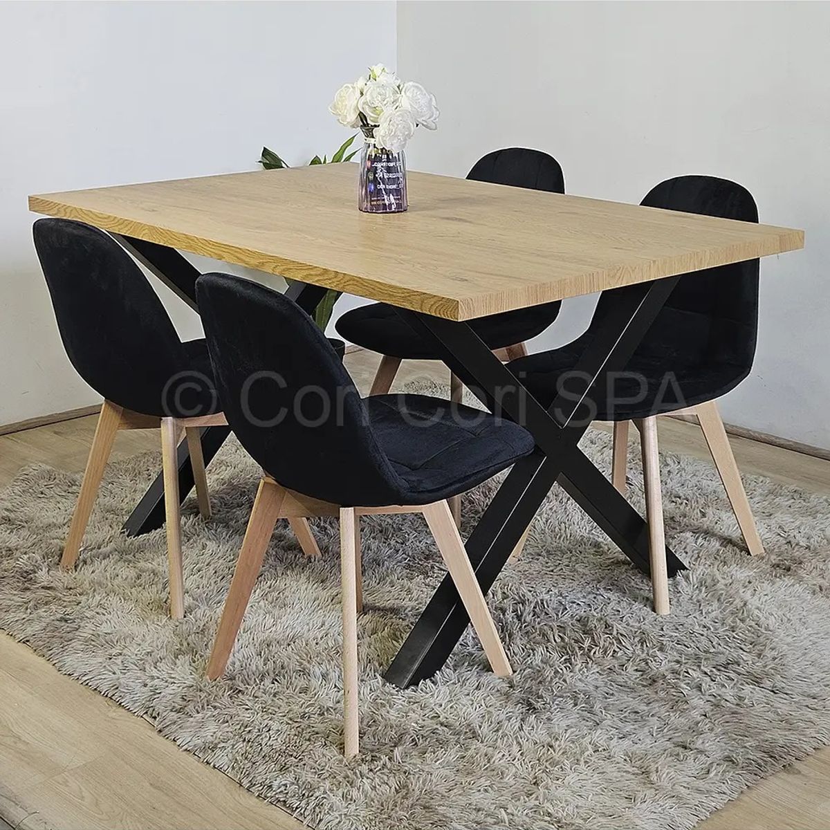 CORI CORI - Comedor Mesa Metal Cross 140x90 + 4 Sillas Capitonne Velvet Negro