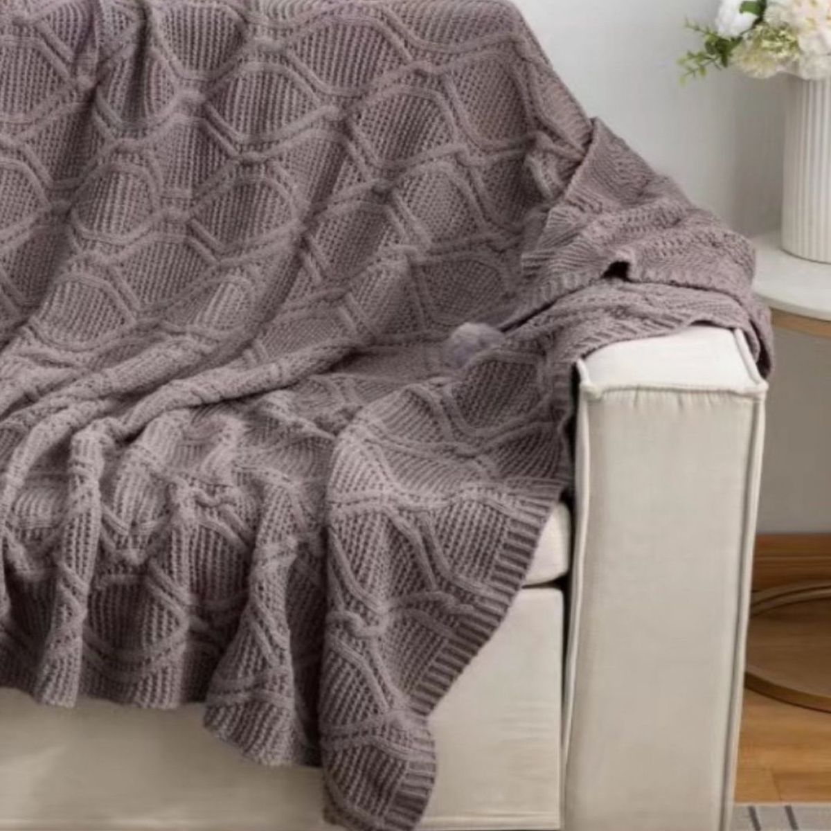 GENERICO - Manta de Lujo con Pompones Ideal para Sofá o Cama D3