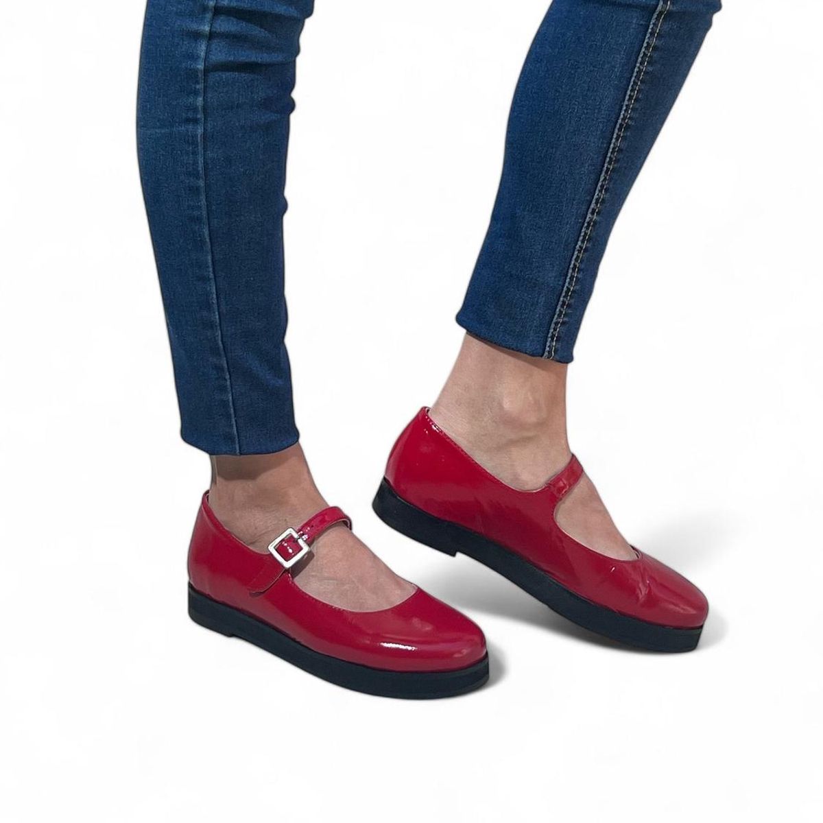 VANESSA GIL - ZAPATO DE CUERO BALLERINA ROJA